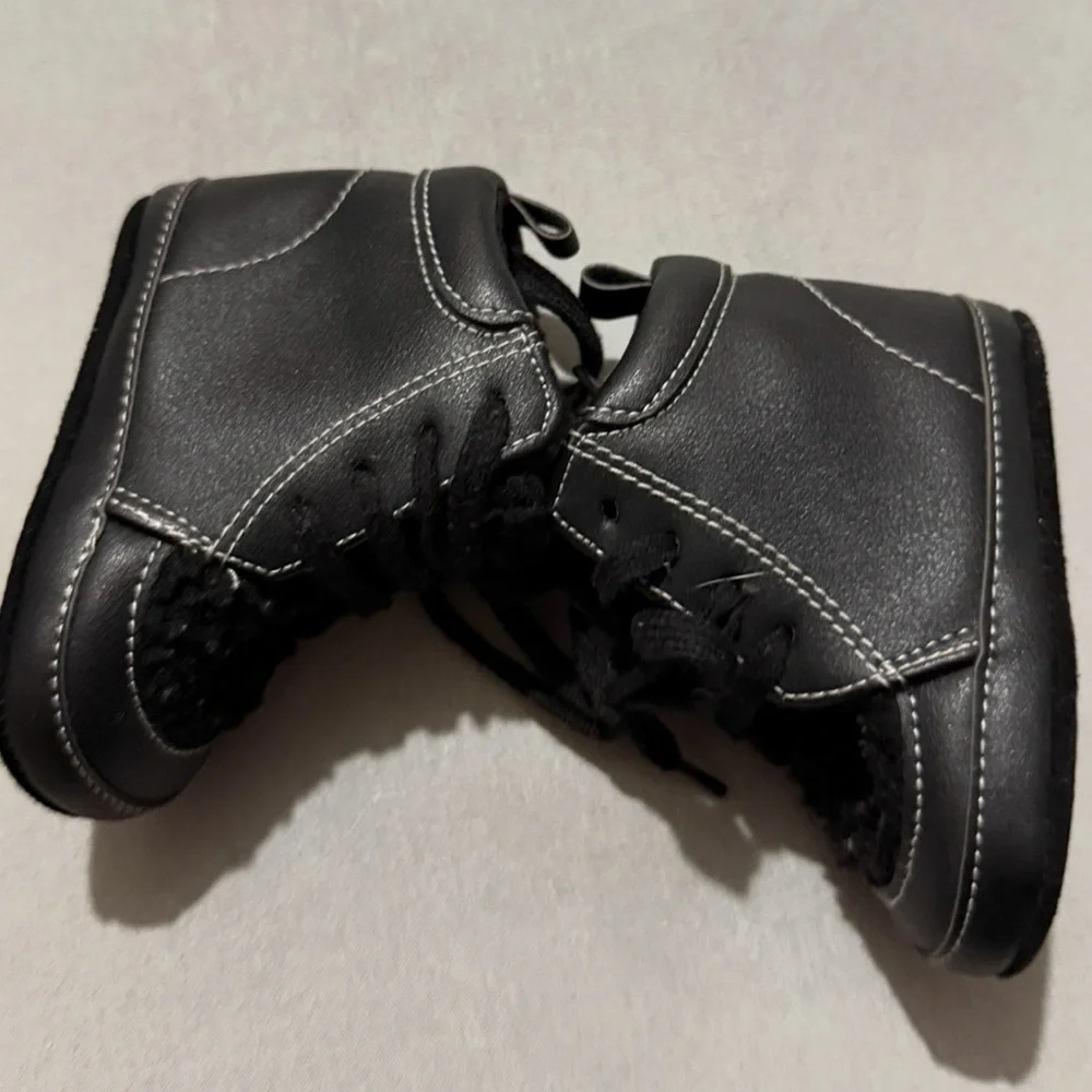 Baby Shoe Bundle 2p 9-12 Months - Blue Loafers & Black Boots